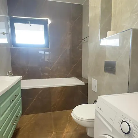 Large Coresi Apartment, Apartment Brasov