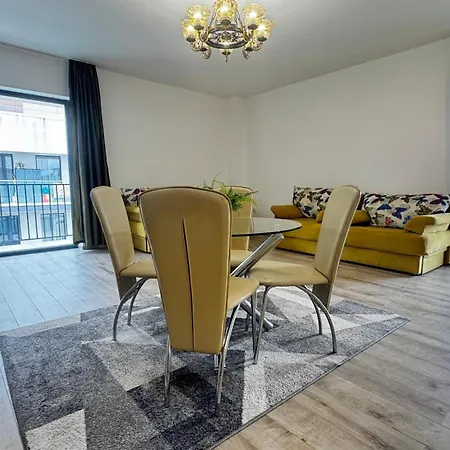 Large Coresi Apartment, Brasov