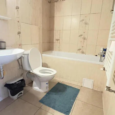 Apartment Large Coresi Apartment, Brasov