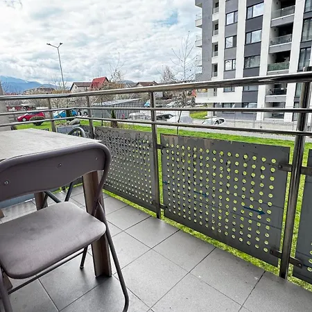 Large Coresi Apartment, *